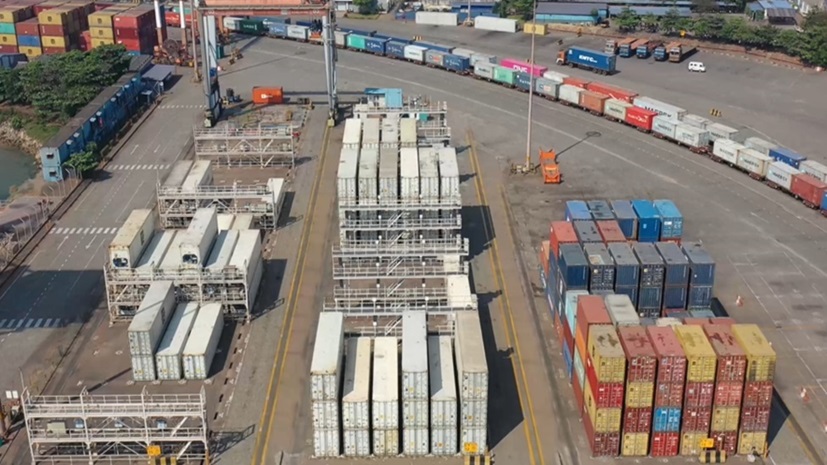 Container Handling & Reefer Operation